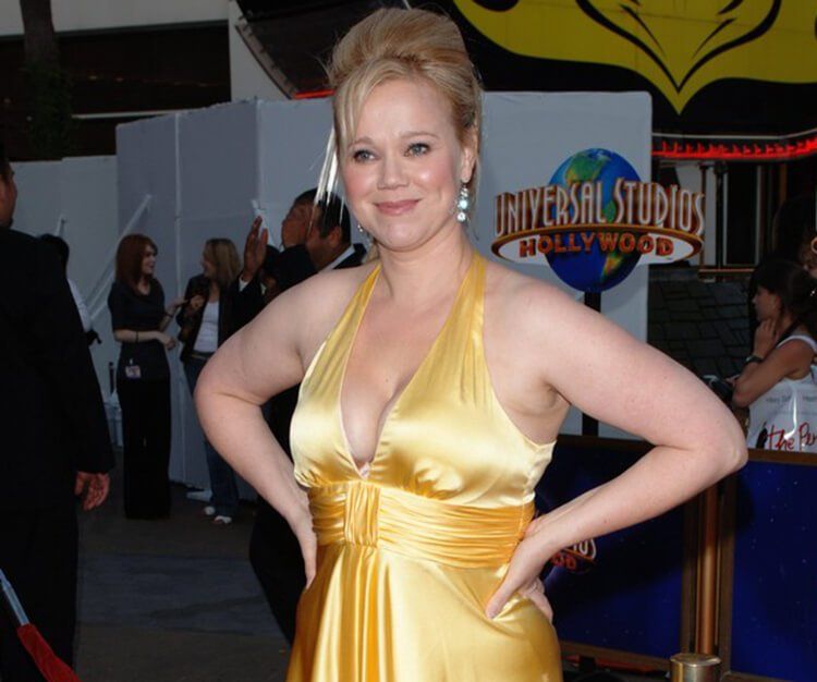 Caroline Rhea body measurements